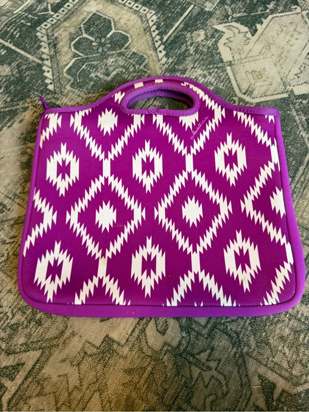 Macbeth Collection sleeve designed to protect iPads and tablets Purple and white